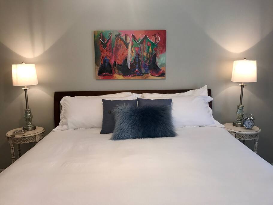 Bedroom 2 - fresh and comfortable king bed