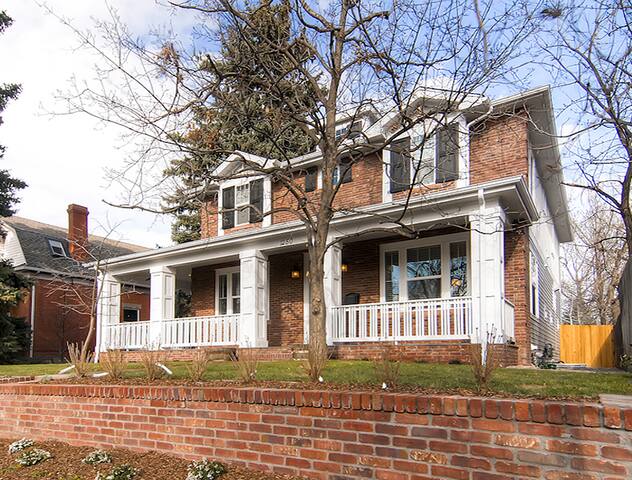 Family Home 6 bed/4 bath in Beautiful Wash Park! gallery image 2