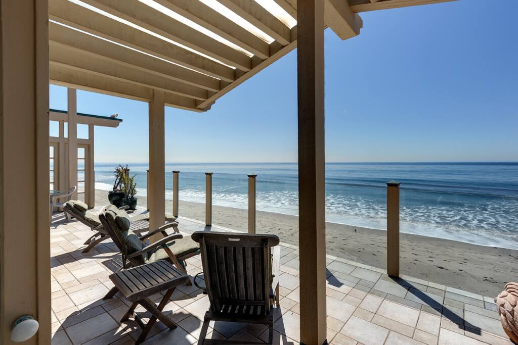 Dine and relax on cushioned deck chairs ...