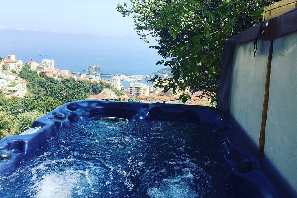 jacuzzi