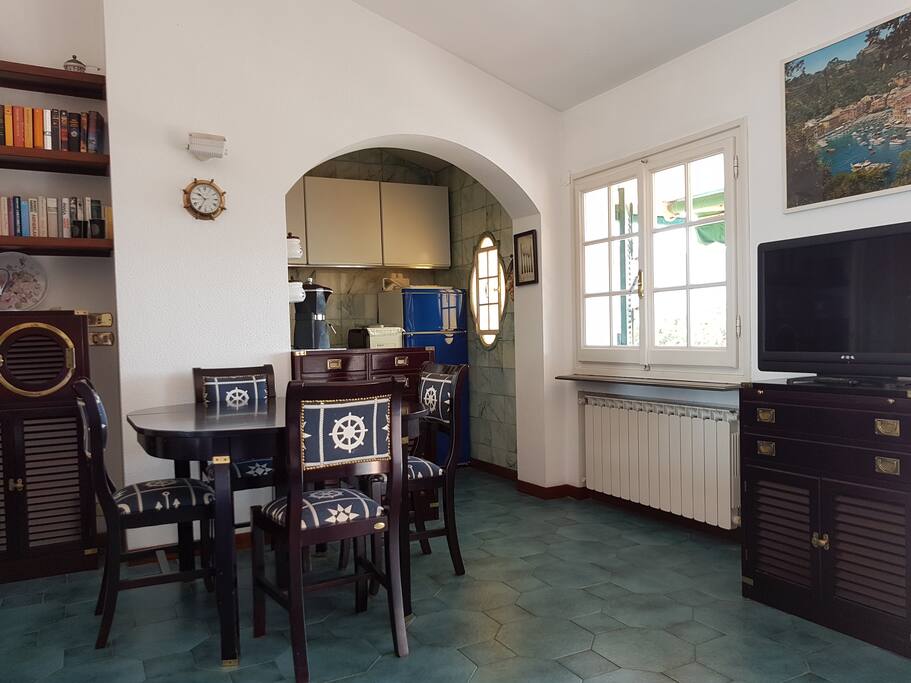 soggiorno e cucina a vista
