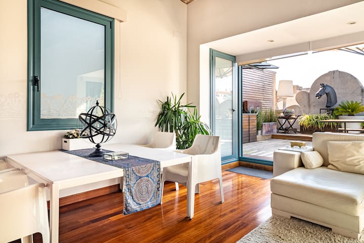 Unique Penthouse 2 with terrace gallery image 3