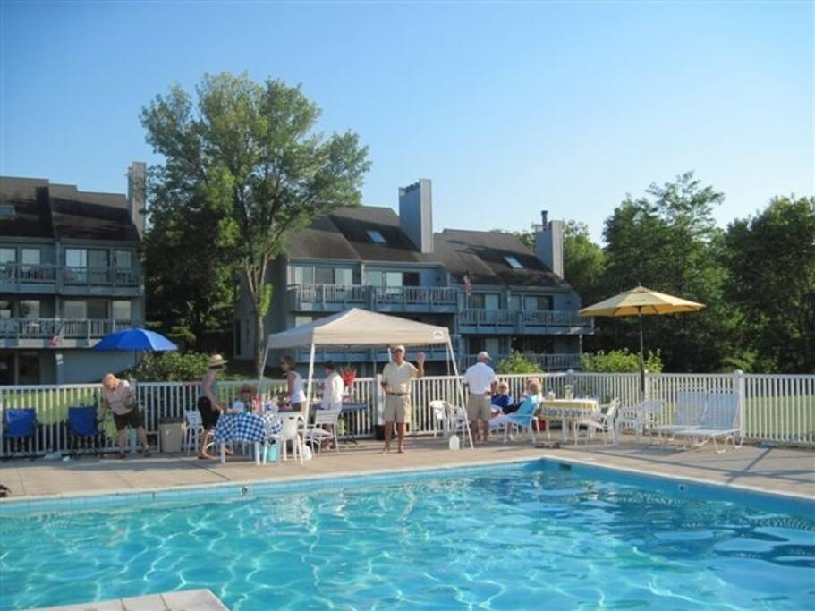 Tannery Creek Pool