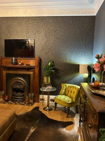 Edinburgh Morningside Main door flat with garden