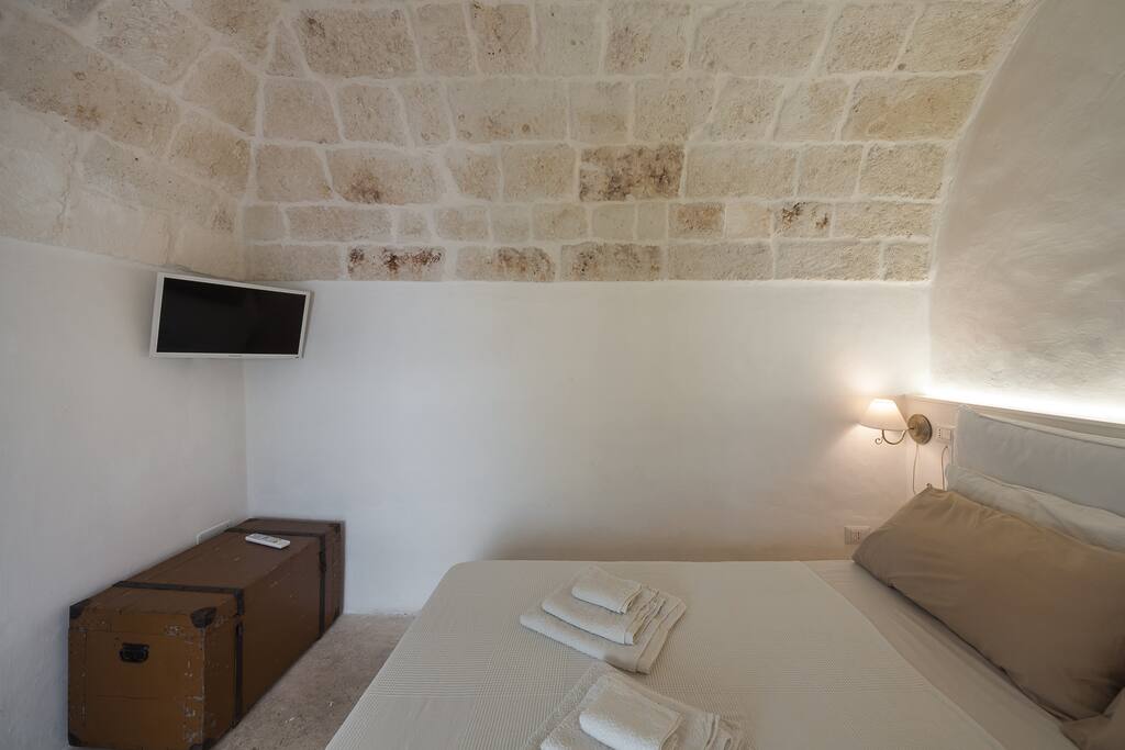 Camera da letto con TV