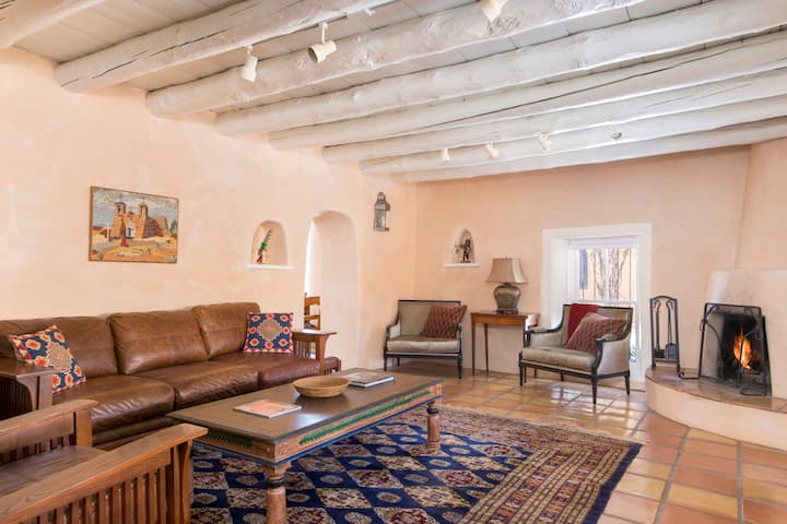 Casita Encantada -Historic Eastside Double Adobe! - Santa Fe, NM