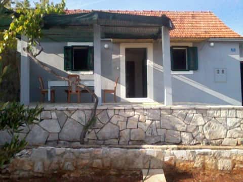 VILLAGE HOUSE 5 KM FROM THE SEA