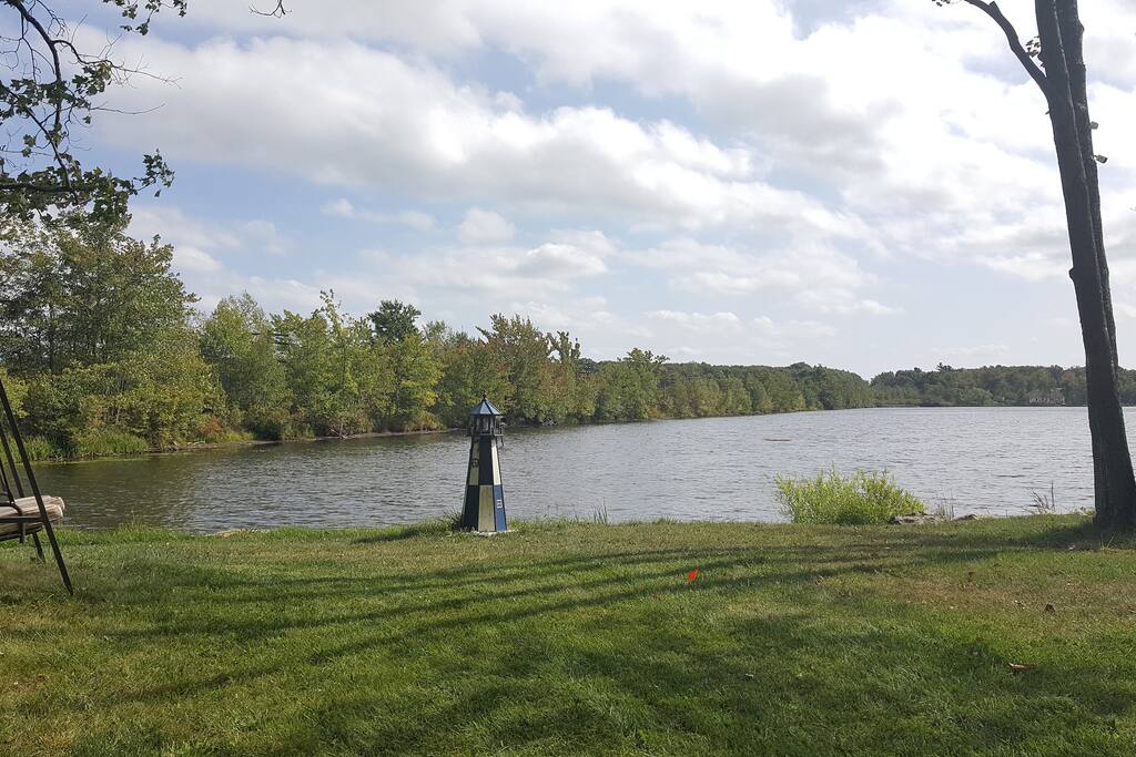 Relax by the lake do some fishing or Canoe