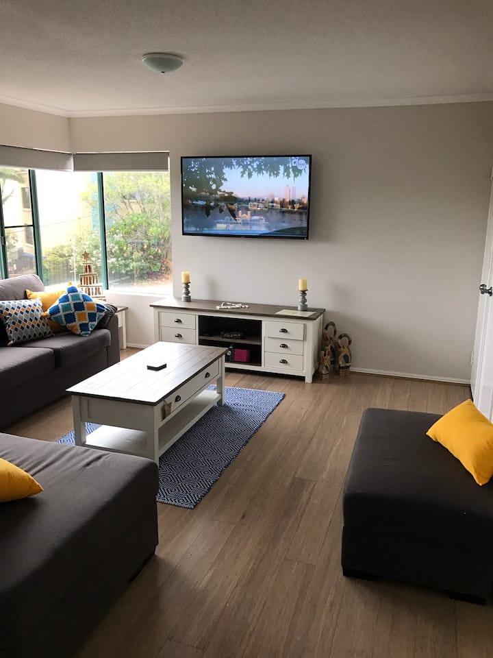 Kings Beach - Walk To Beach, Restaurants & Shops - Sunshine Coast