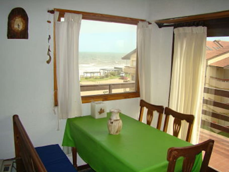 Comedor vista al mar