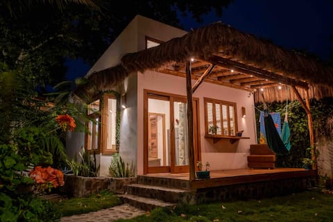 Ayampe - Mauli Spa Cottage. Couple’s Getaway