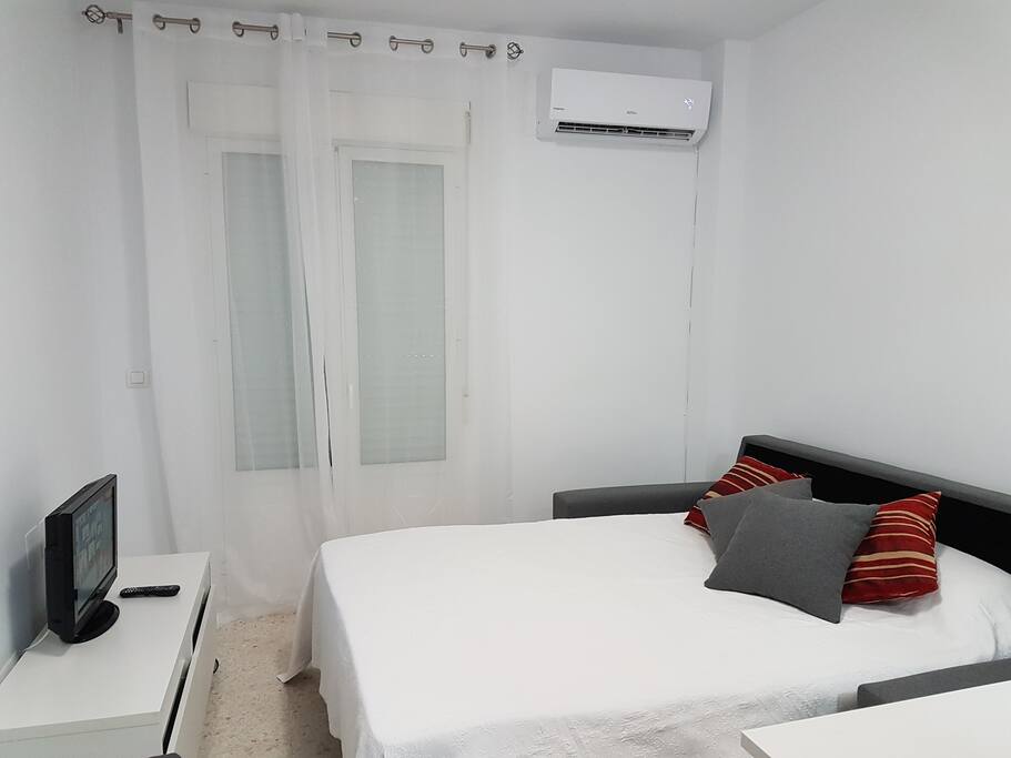 Salon com sofá cama, capacidad 2 persona