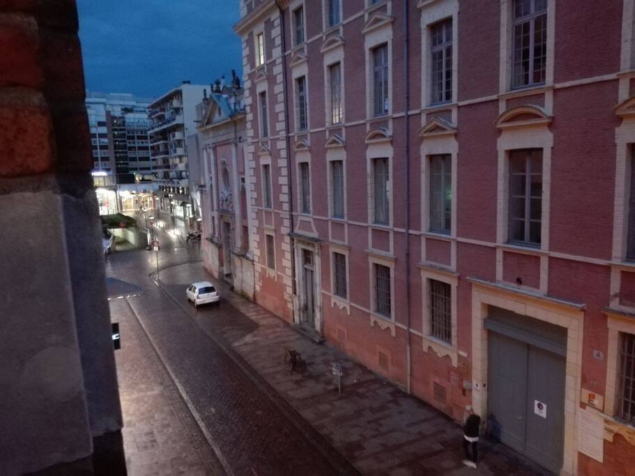 View from the windows of the room. Vue depuis la chambre.