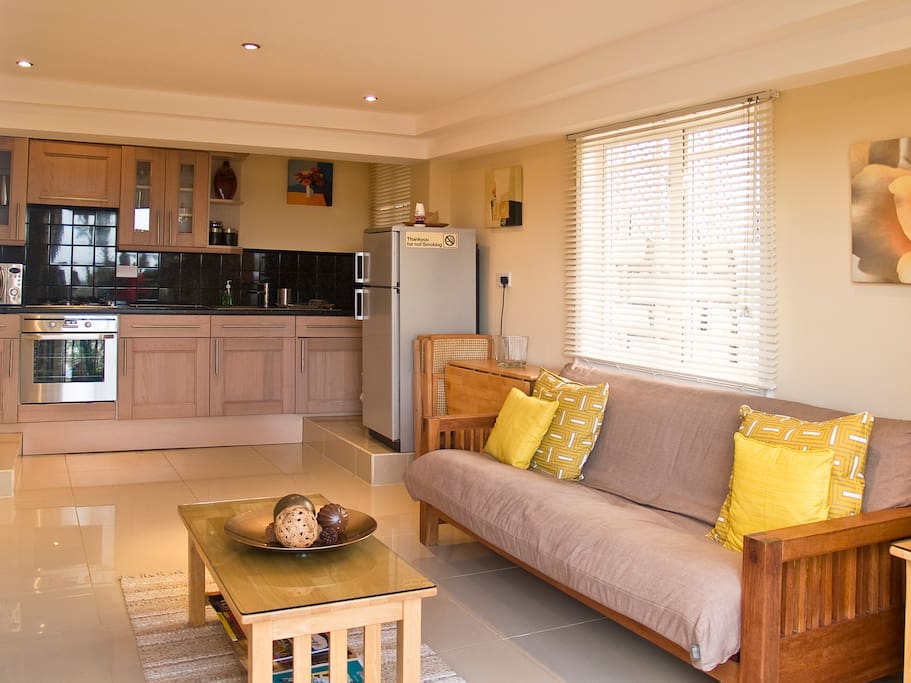Living room & Italian Kitchen