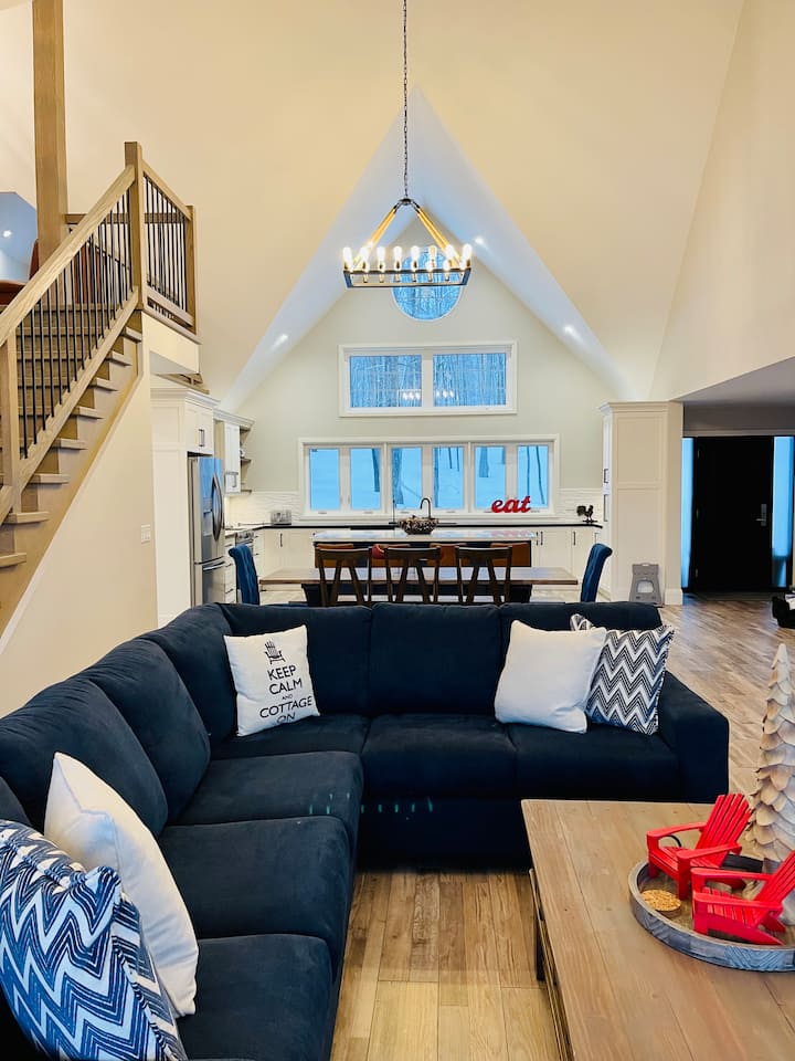 Muskoka Waterfront Cottage - Lake Of Bays - Huntsville