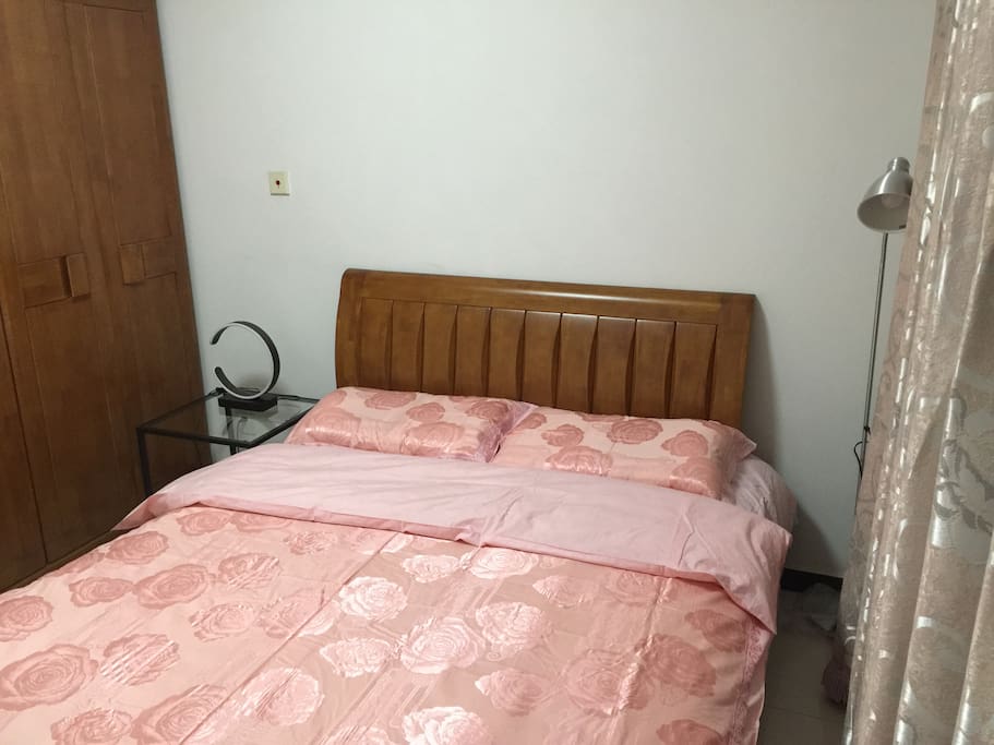 卧室 bedroom