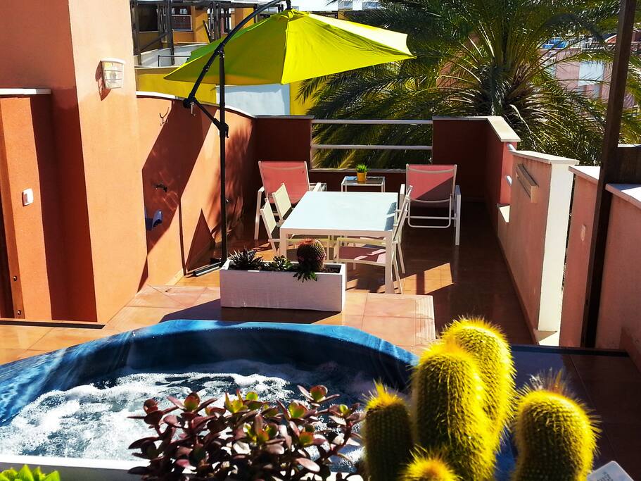 JACUZZI