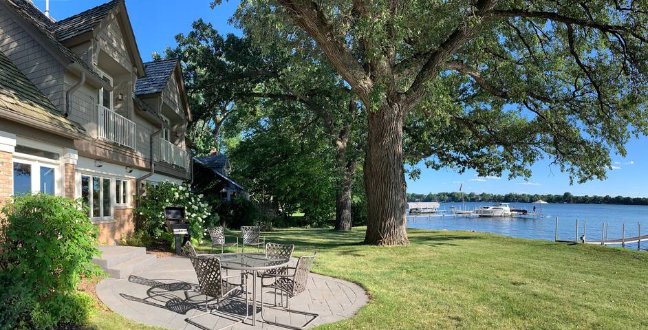 Sunset House, Lake Minnetonka gallery image 3