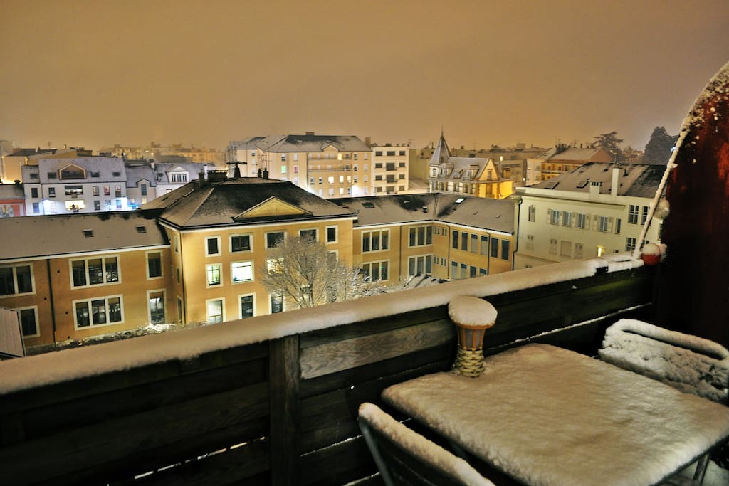 Vue du balcon avec la neige