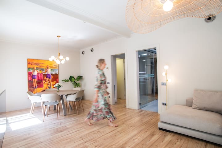 Amigo- Junto al Turó Parc- HUTB-003687