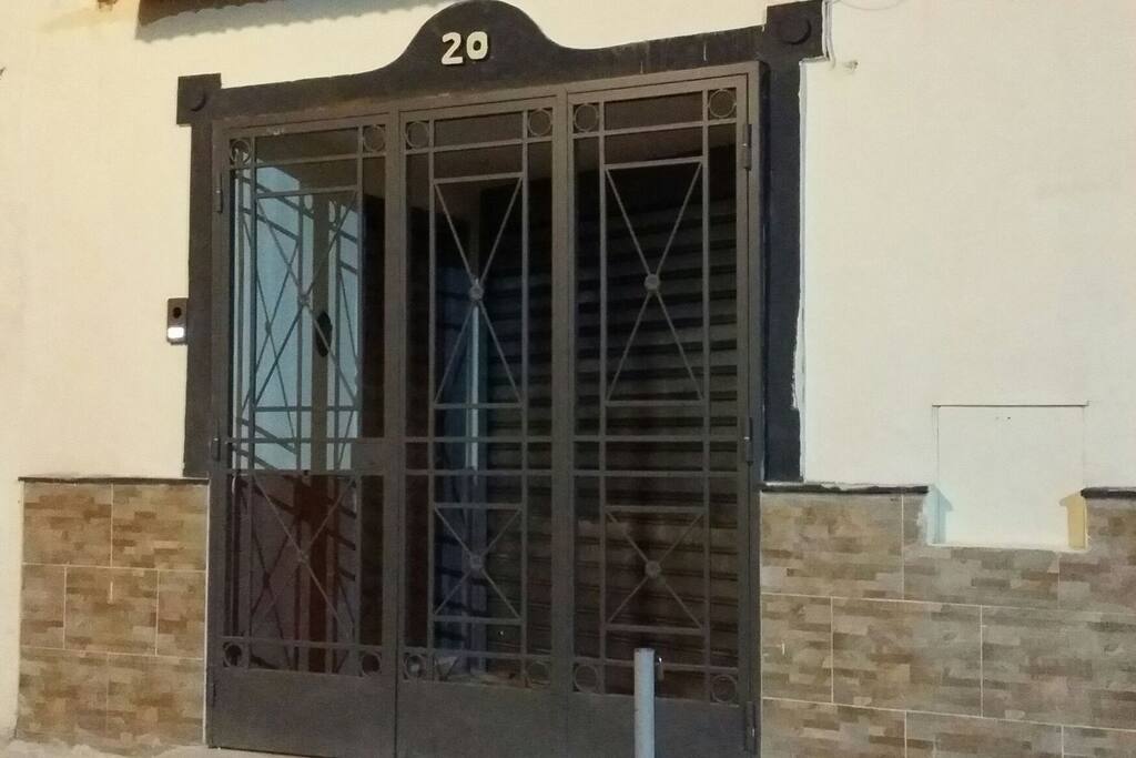 Ingresso Indipendente , L'appartamento si trova al 1° Piano