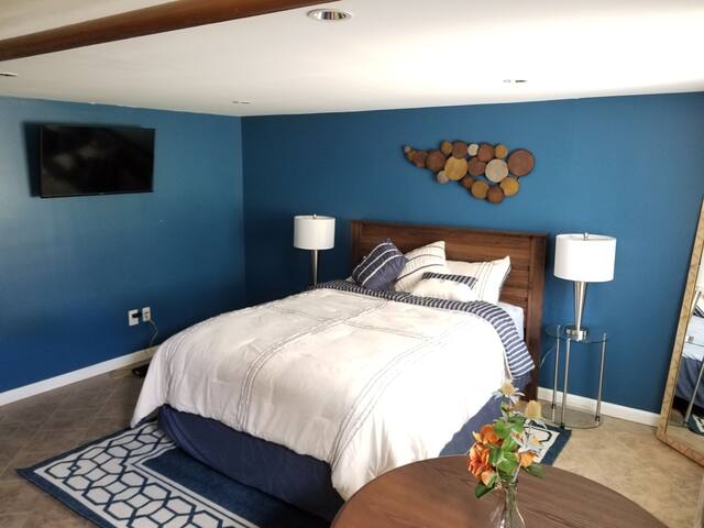 Quiet space perfect for traveling professionals!