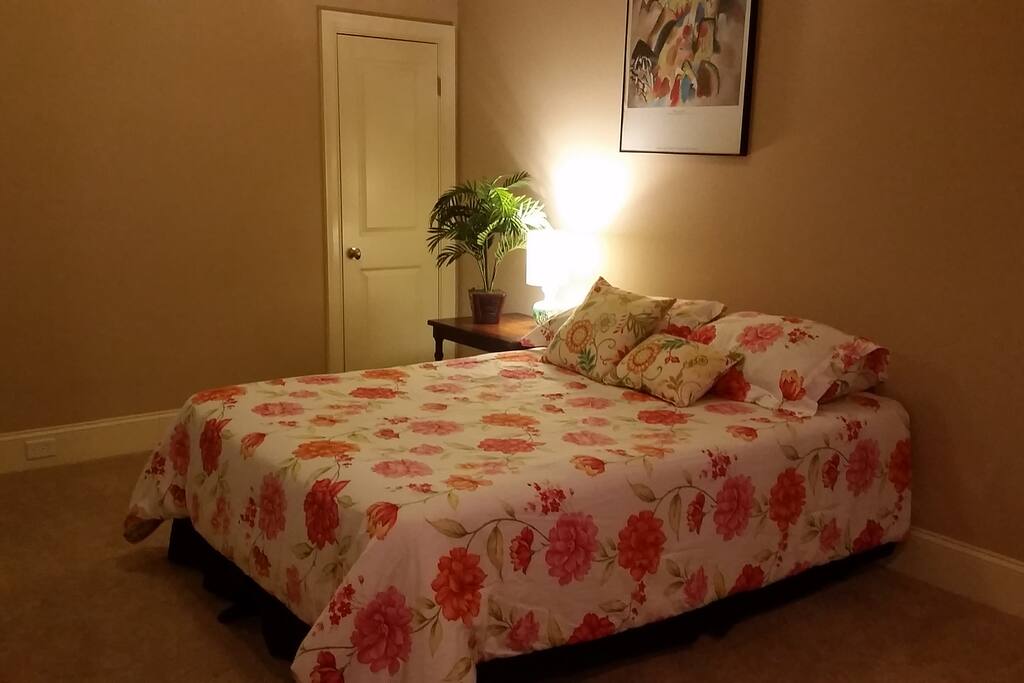 Second queen bed.
