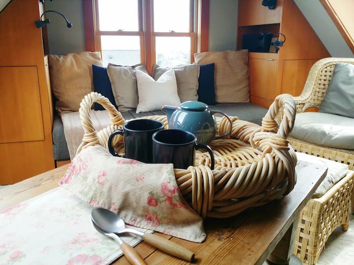 Morgan Hill View Loft - Port Townsend, WA