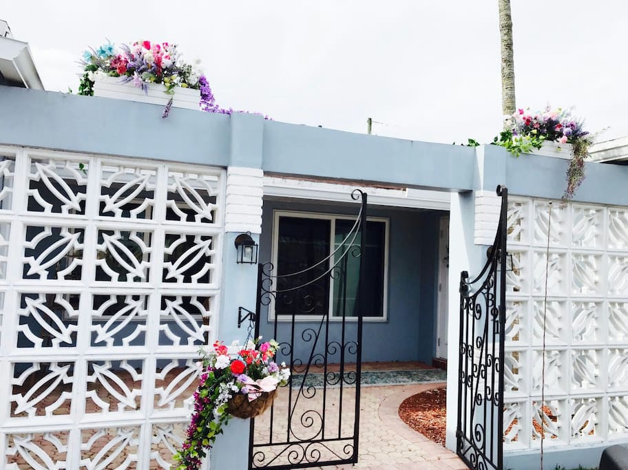 Serenity Cottage, a place to rejuvenate and recharge . . . a peaceful and inspirational cottage.