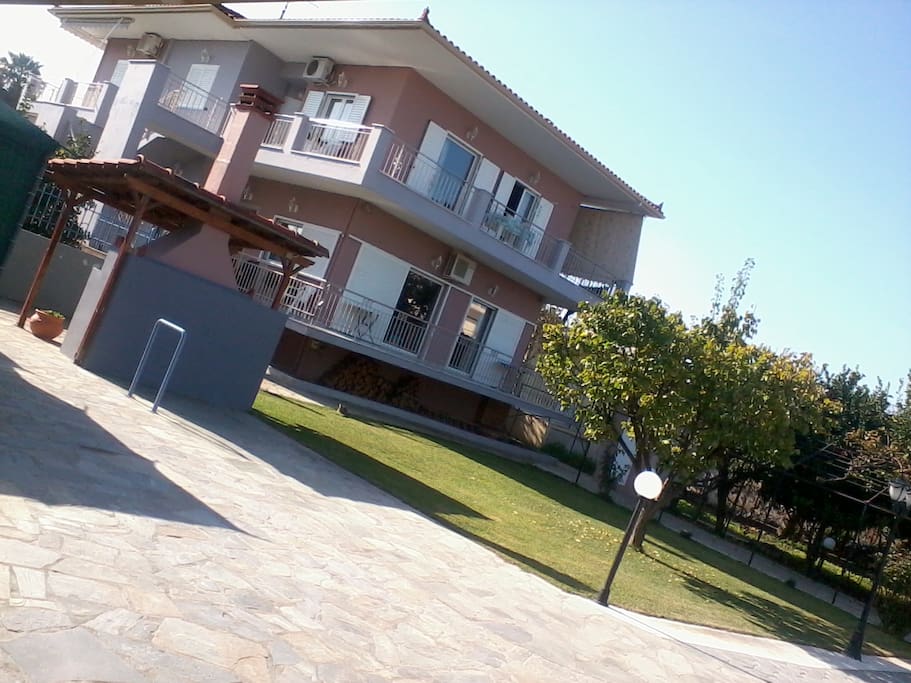 yard with garden barbecu and parking areas(close space)