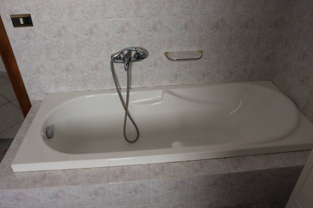 bathtub/vasca da bagno