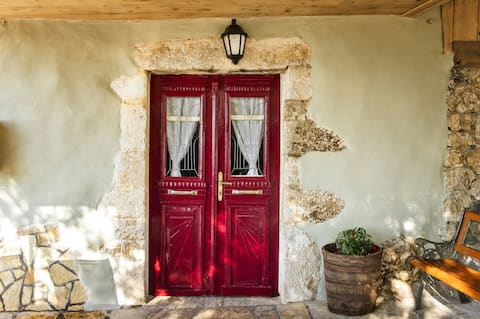 Popular Airbnb listing: Hara's View Lassi in Περιφερειακή Ενότητα Κεφαλληνίας