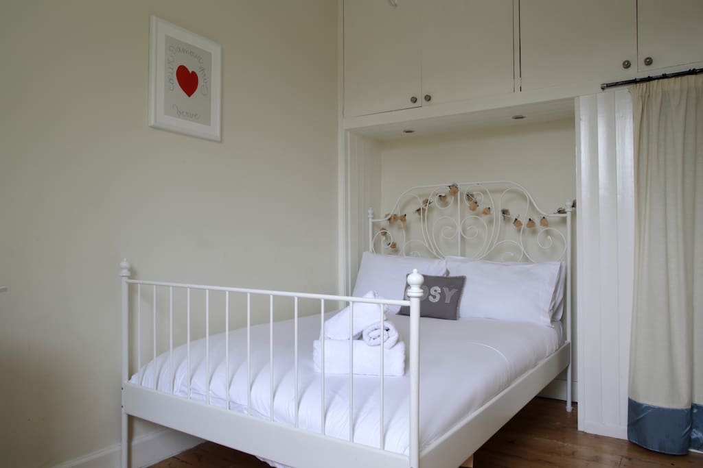 Extra-comfy bed with fresh, hotel quality linen.