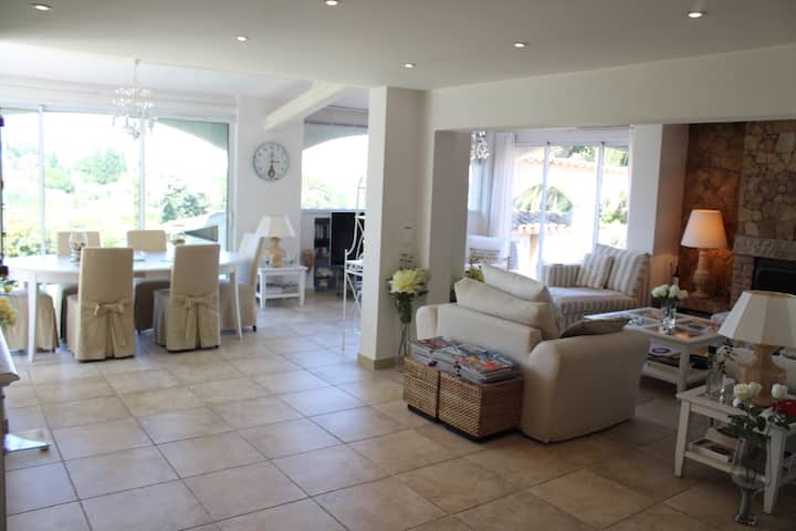 Villa, Panoramique Views, Pool, Air Conditioning - Valbonne