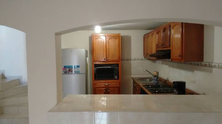 Comfortable apartment 2 Bedrooms 2 beds Garage invoice