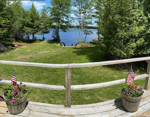Charming Private Cottage on Toddy Pond