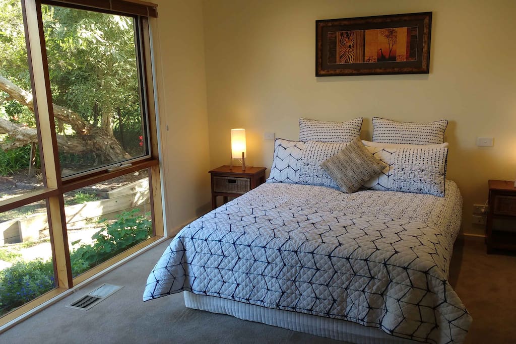 Queen bed