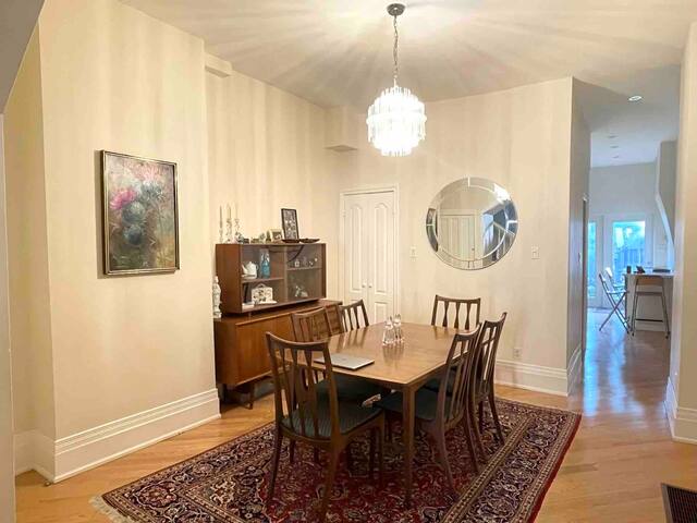 Victorian Home Downtown Toronto, Cabbagetown gallery image 5