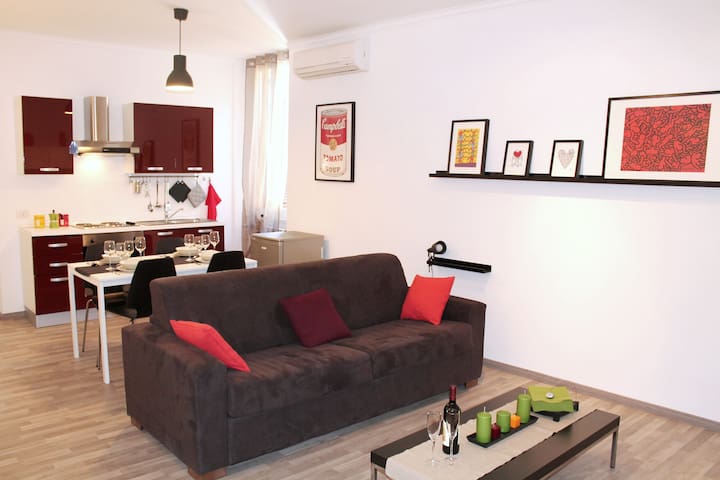 SPANISH STEPS apartment | Wi-Fi | Fully A/C