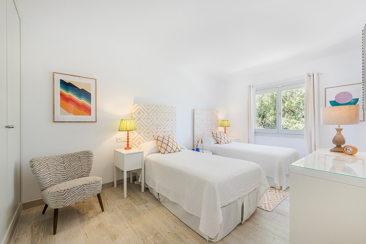 Dormitorio 3 (primer piso).
Una habitación doble con baño privado privado.