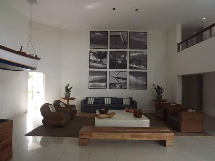 Входно антре на кондоминиума