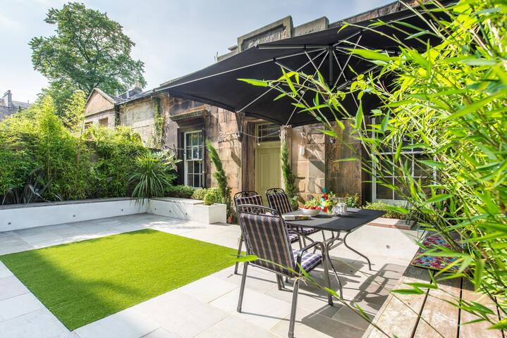 Stunning, 2 bed Garden Flat in the New Town gallery image 4
