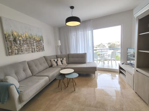 Top Airbnb: Sea view apartment 4 - right on the beach en Manacor