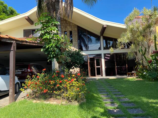 Casa Luxuosa 4 Qts a 200m da praia da Barra gallery image 4