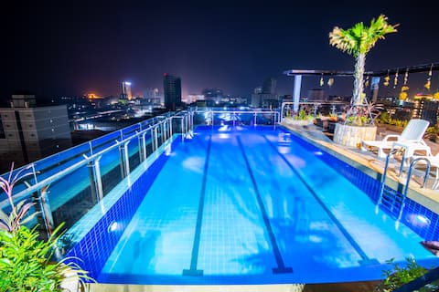Luxury Double Room with Rooftop Pool