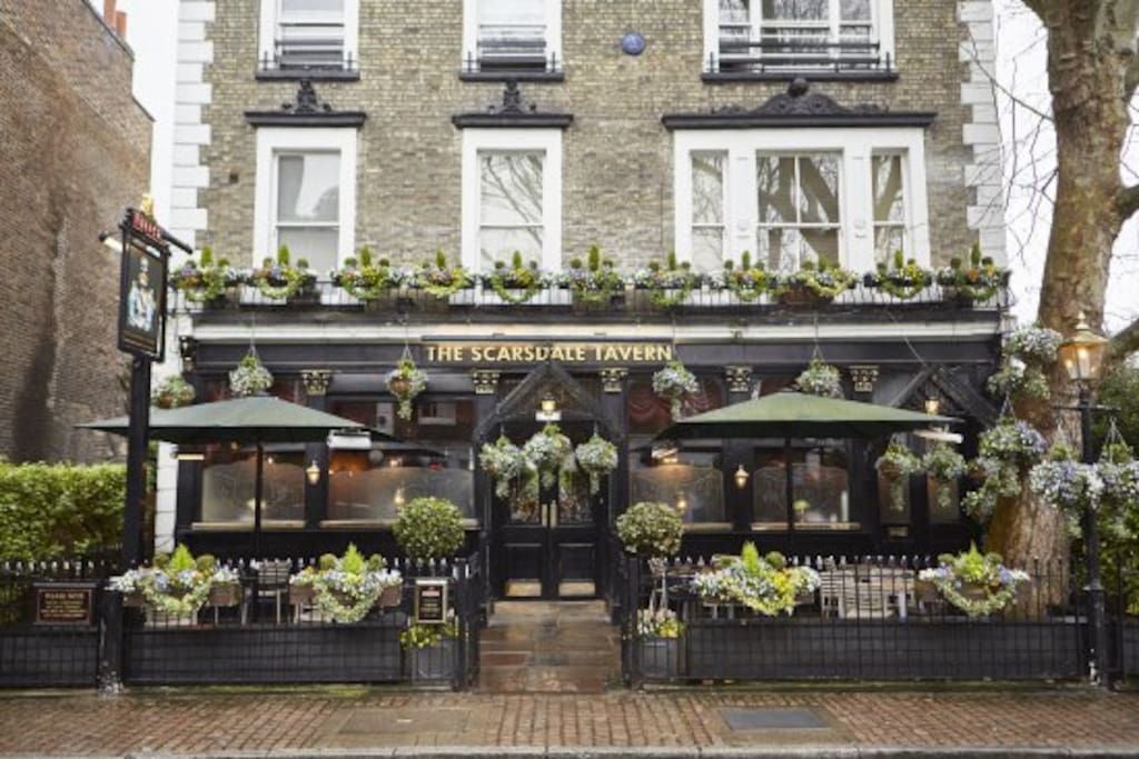 There are loads of amazing pubs within walking distance