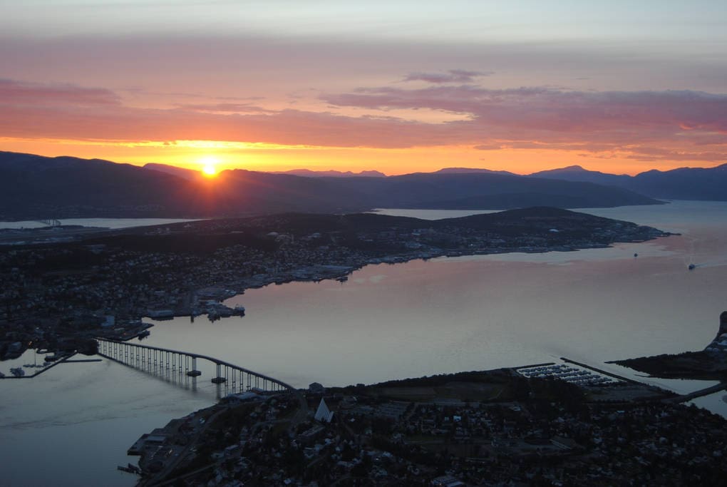 MIDNIGHT SUN