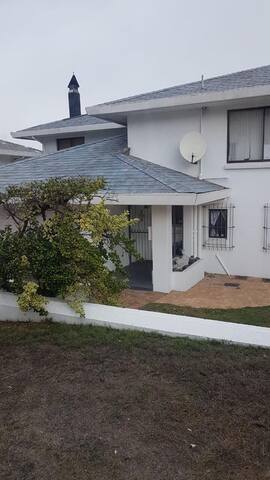 Blouberg seaside gem 1 street away from the beach gallery image 4