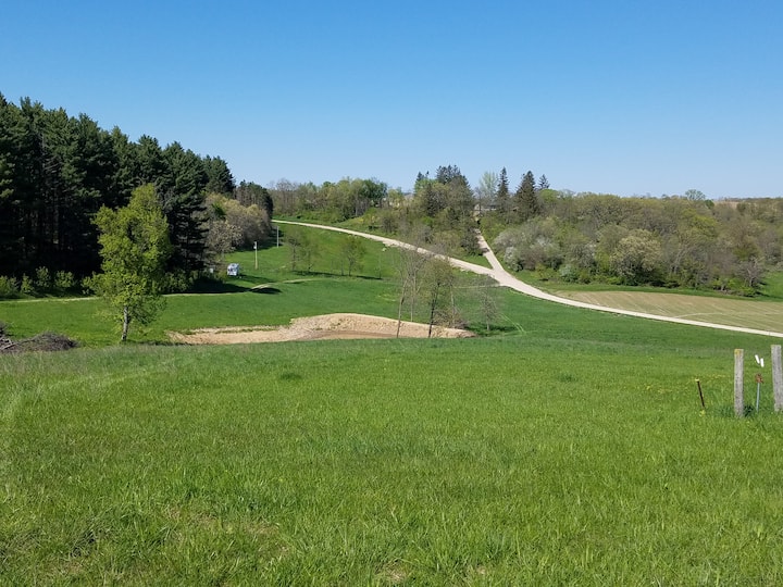 Larsen Rustic Secluded Log Cabin W/Outdoor Hot Tub Cabins for Rent in