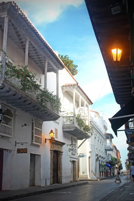 Calle Santos de piedra/ Santos de piedra street